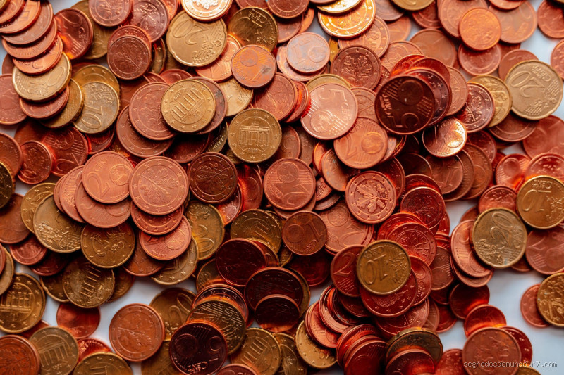 Qual é essa moeda €? Entenda o Significado e Usos do Euro