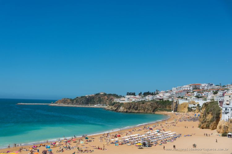 Qual o período de alta temporada em Portugal? Descubra a época perfeita para viajar!