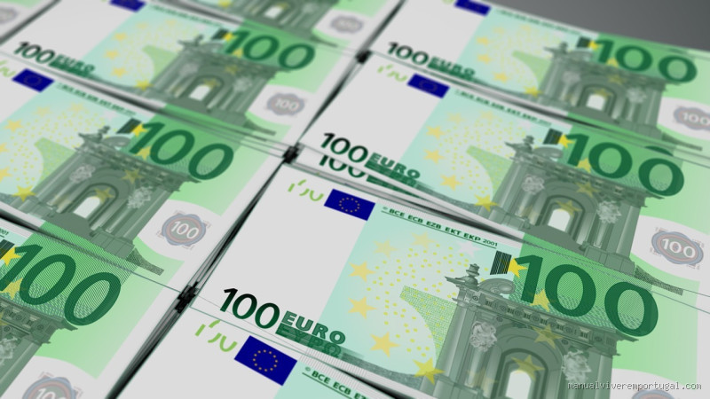 Quantos euros precisa para ficar 20 dias em Portugal?
