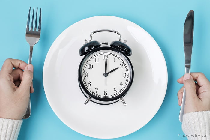 Até que horas é bom jantar? Descubra o horário ideal!