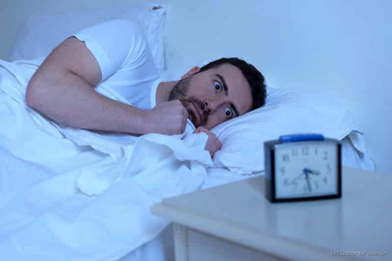 Porque estou perdendo o sono de madrugada? Entenda as causas e soluções